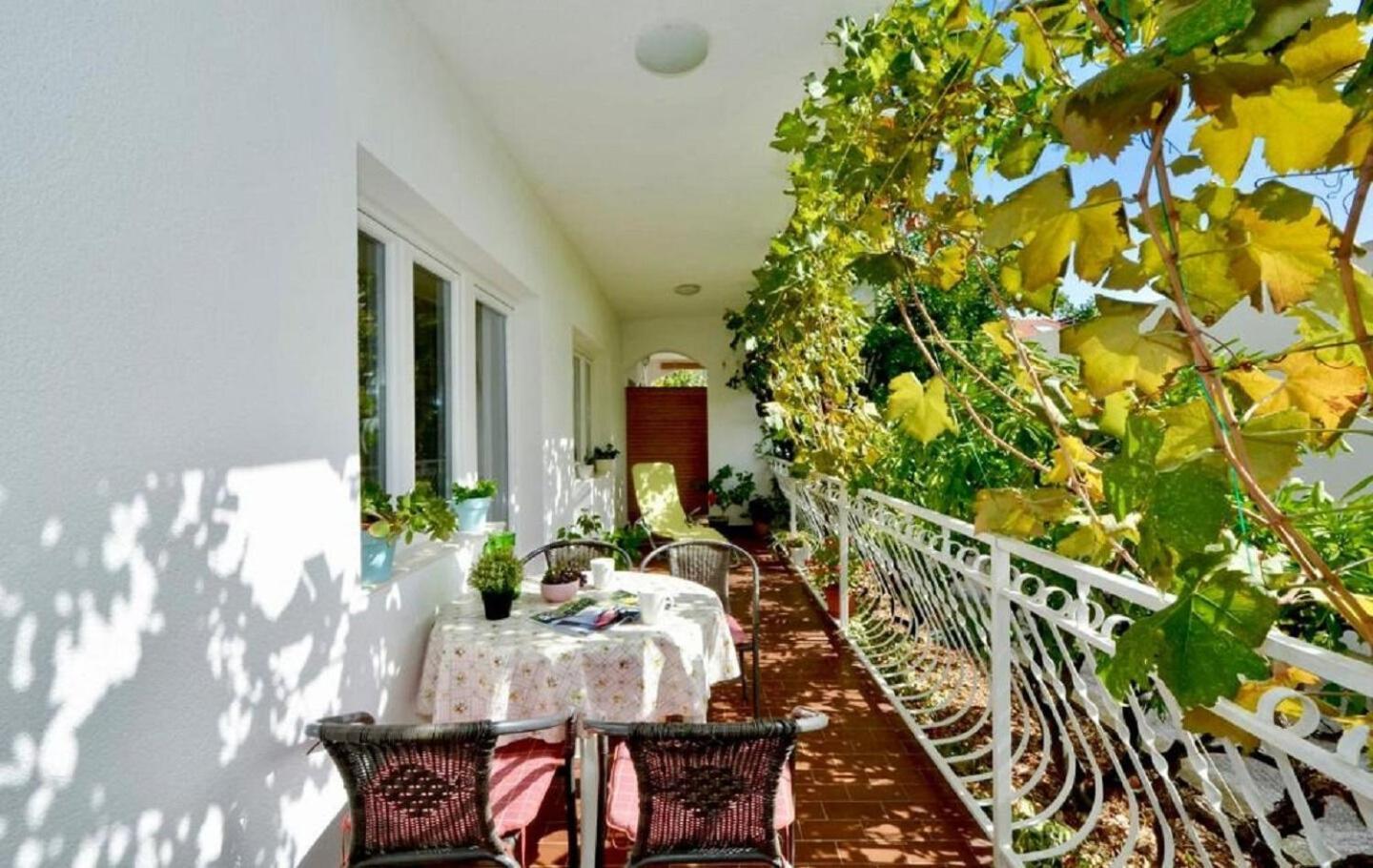 Apartments Paz Vinišće Exteriér fotografie